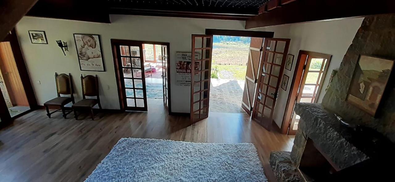 Chácara com Wi-Fi, churrasqueira e lazer em Cunha Exterior foto