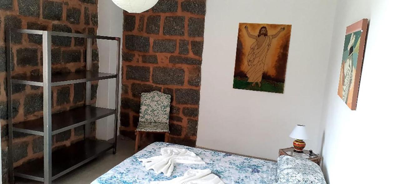 Chácara com Wi-Fi, churrasqueira e lazer em Cunha Exterior foto